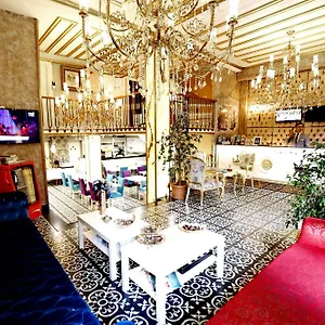 Hotell Diamond Royal
